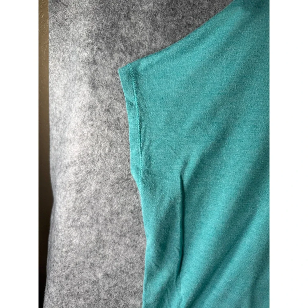 Nike Dri-FIT Womens Loose Fit Teal Heather Graphic T-Shirt‎ Scoop Neck Medium
